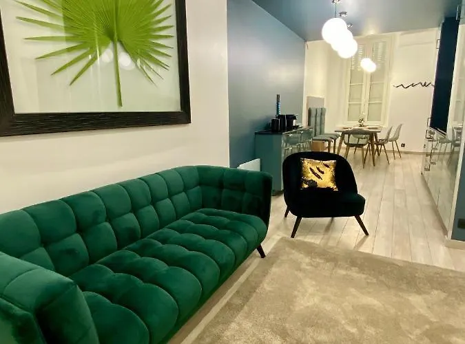Republique Apartman *