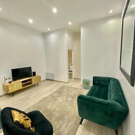 Apartment Republique